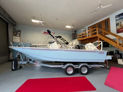 BOATZON | Boston Whaler 210 Montauk 2026