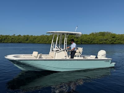 BOATZON | Boston Whaler 210 Montauk 2027