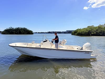 BOATZON | Boston Whaler 210 Montauk 2027
