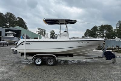BOATZON | Boston Whaler 210 Outrage 2004 BOATZON | Boston Whaler 210 Outrage 2004