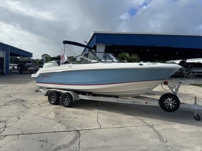 BOATZON | Boston Whaler 210 Vantage 2026