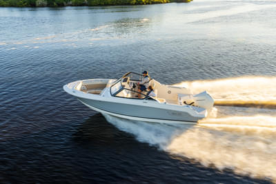 BOATZON | Boston Whaler 210 Vantage 2026