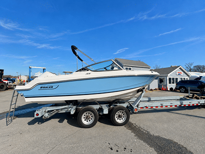 BOATZON | Boston Whaler 210 Vantage 2026