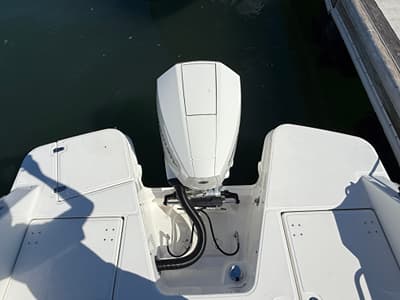 BOATZON | Boston Whaler 210 Vantage 2027