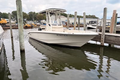 BOATZON | Boston Whaler 22 Dauntless 2026
