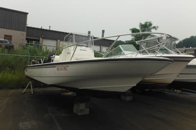 BOATZON | Boston Whaler 220 Dauntless 2003