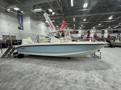 BOATZON | Boston Whaler 220 Dauntless 2025