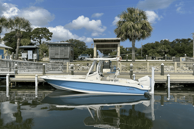 BOATZON | Boston Whaler 220 Dauntless 2026