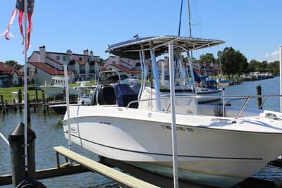 BOATZON | Boston Whaler 220 OUTRAGE 2009