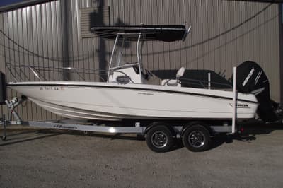 BOATZON | Boston Whaler 230 Dauntless 2011