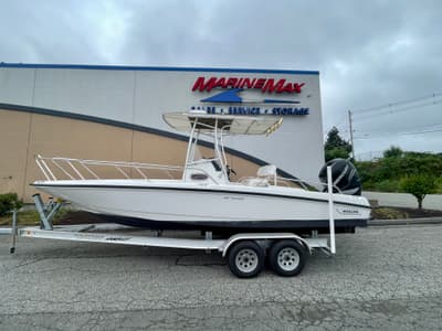 BOATZON | Boston Whaler 230 DAUNTLESS 2013