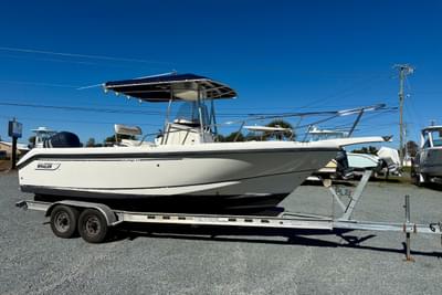 BOATZON | Boston Whaler 230 Outrage 2001