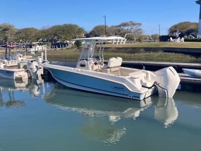 BOATZON | Boston Whaler 230 Outrage 2021