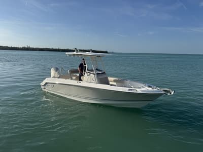 BOATZON | Boston Whaler 230 OUTRAGE 2021