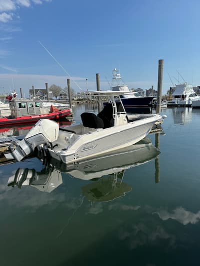 BOATZON | Boston Whaler 230 OUTRAGE 2024
