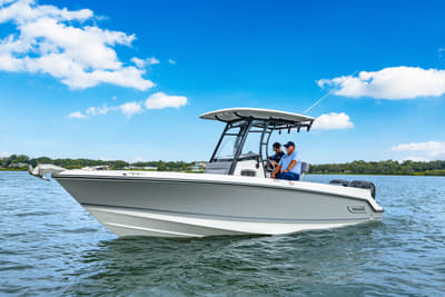 BOATZON | Boston Whaler 230 Outrage 2025