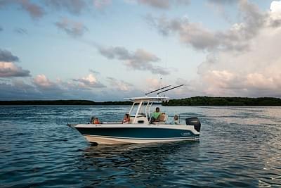 BOATZON | Boston Whaler 230 Outrage 2025