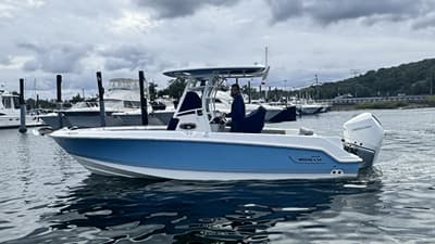 BOATZON | Boston Whaler 230 Outrage 2026
