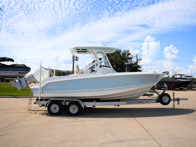 BOATZON | Boston Whaler 230 Outrage 2026