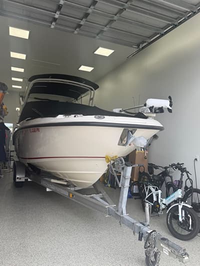 BOATZON | Boston Whaler 230 VANTAGE 2015