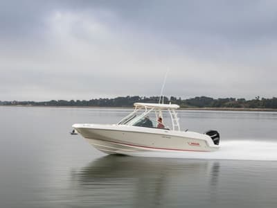 BOATZON | Boston Whaler 230 Vantage 2018
