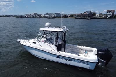 BOATZON | Boston Whaler 235 Conquest 2005