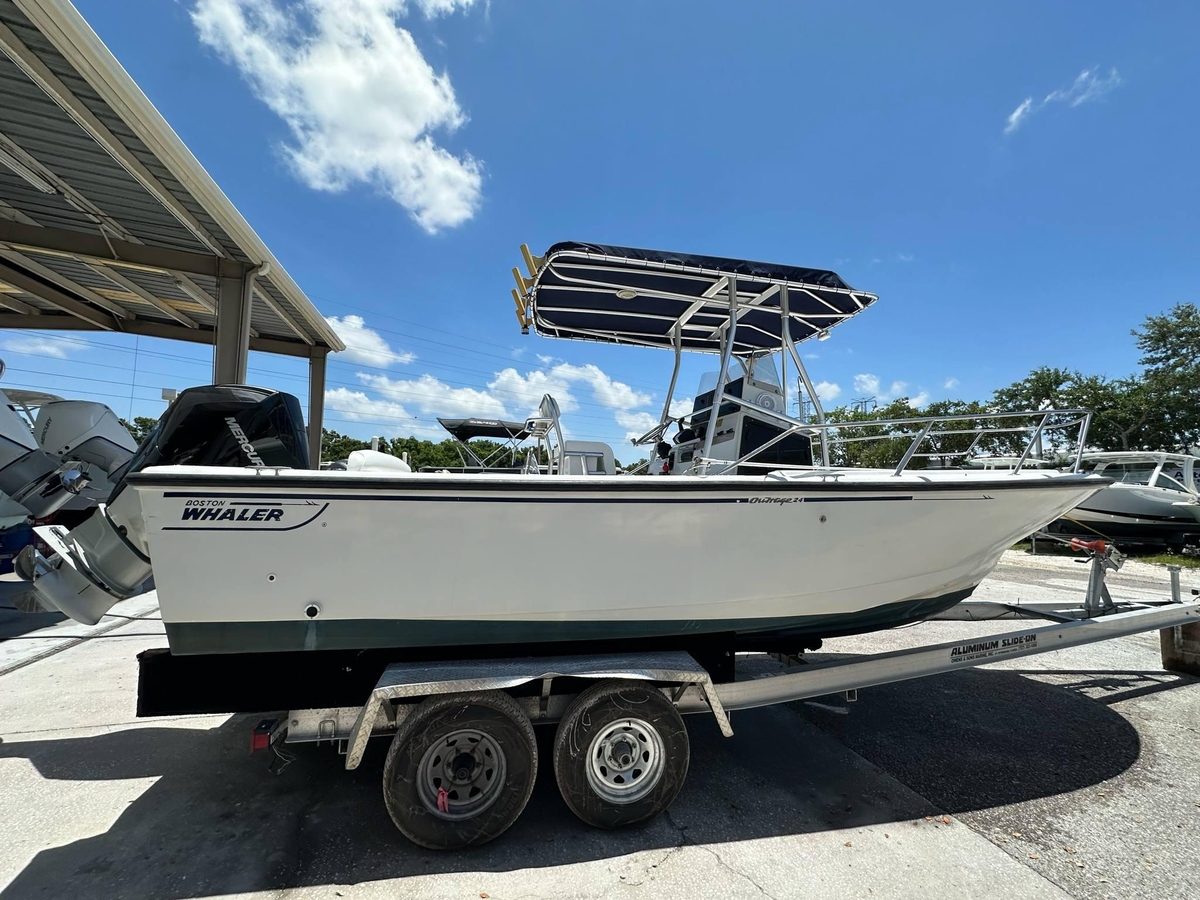 1995 Boston Whaler 24 Outrage - Sold Boat