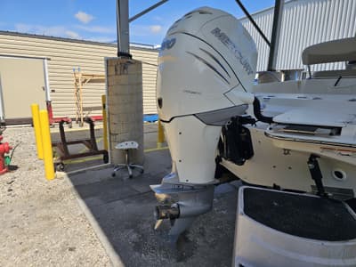 BOATZON | Boston Whaler 240 DAUNTLESS 2017