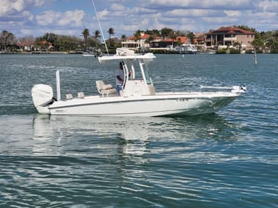 BOATZON | Boston Whaler 240 Dauntless 2018