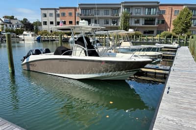BOATZON | Boston Whaler 240 Outrage 2007