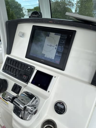 BOATZON | Boston Whaler 250 OUTRAGE 2010 BOATZON | Boston Whaler 250 OUTRAGE 2010