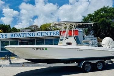 BOATZON | Boston Whaler 240 Outrage 2017