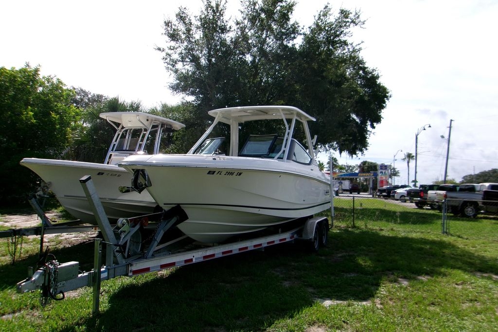 2021 Boston Whaler 240 Vantage - Sold Boat