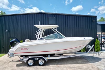 BOATZON | Boston Whaler 240 Vantage 2025 BOATZON | Boston Whaler 240 Vantage 2025