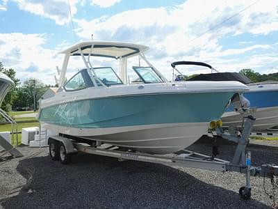 BOATZON | Boston Whaler 240 Vantage 2025
