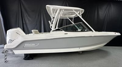 BOATZON | Boston Whaler 240 Vantage 2025