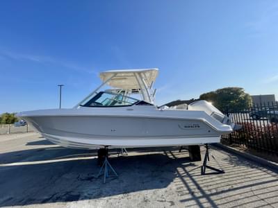 BOATZON | Boston Whaler 240 Vantage 2026