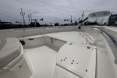 BOATZON | Boston Whaler 25 DAUNTLESS 2023