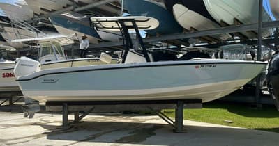 BOATZON | Boston Whaler 250 Dauntless 2022