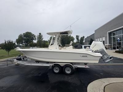 BOATZON | Boston Whaler 250 Dauntless 2022