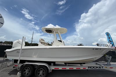 BOATZON | Boston Whaler 250 Dauntless 2022