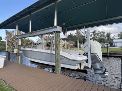 BOATZON | Boston Whaler 250 DAUNTLESS 2024
