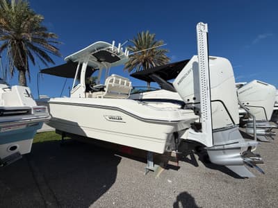 BOATZON | Boston Whaler 250 Dauntless 2027