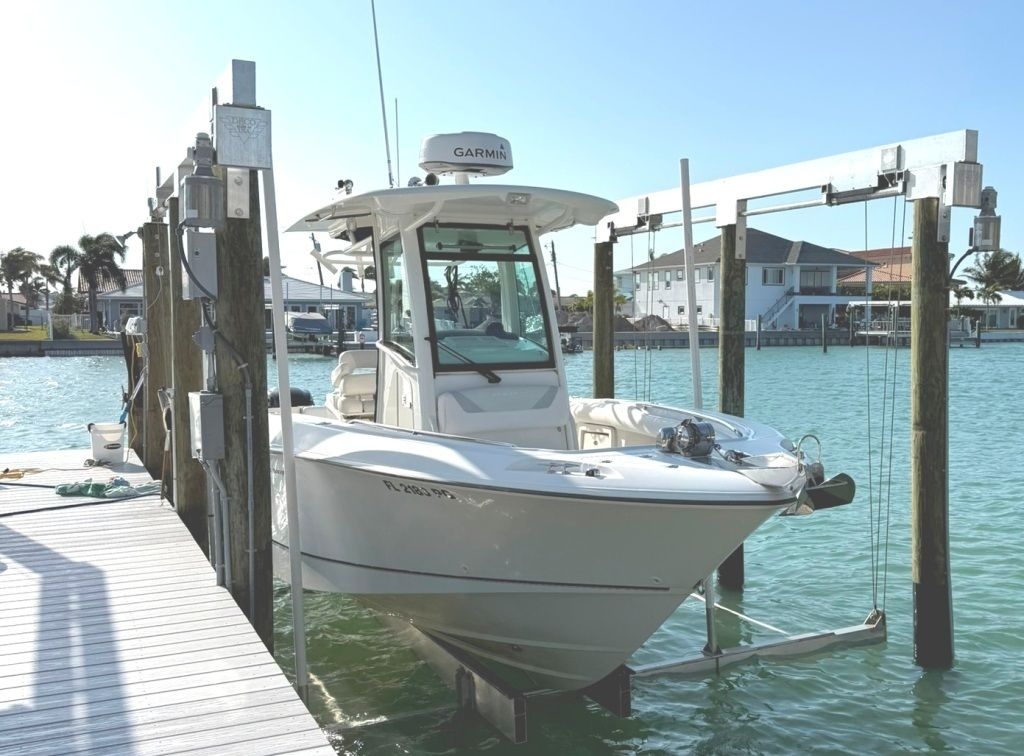 2012 Boston Whaler 250 Outrage - Sold Boat