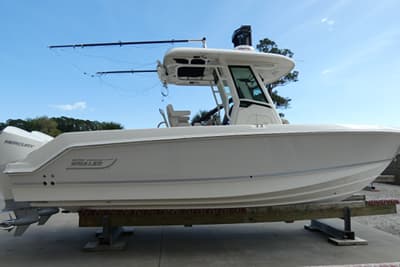 BOATZON | Boston Whaler 250 Outrage 2022