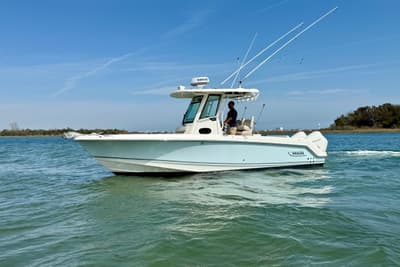 BOATZON | Boston Whaler 250 Outrage 2024 BOATZON | Boston Whaler 250 Outrage 2024
