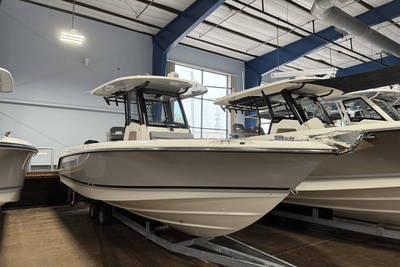BOATZON | Boston Whaler 250 Outrage 2026