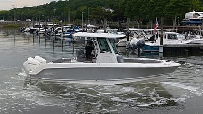 BOATZON | Boston Whaler 250 Outrage 2026