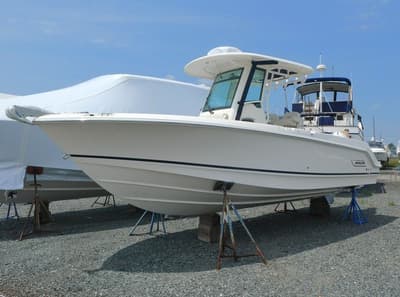 BOATZON | Boston Whaler 250 Outrage 2027