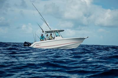 BOATZON | Boston Whaler 250 Outrage 2027